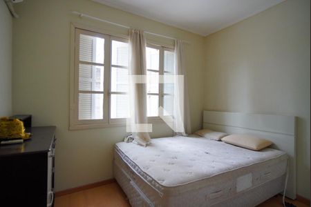 Quarto 2 de apartamento para alugar com 2 quartos, 72m² em Bom Fim, Porto Alegre
