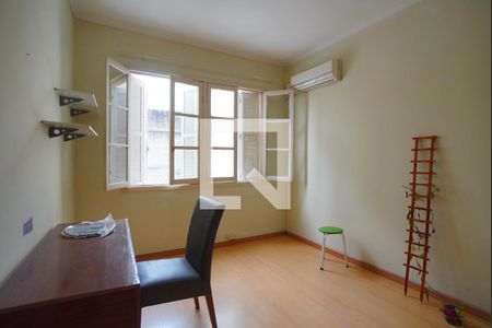 Quarto 1 de apartamento para alugar com 2 quartos, 72m² em Bom Fim, Porto Alegre