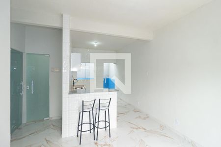 Sala de casa de condomínio para alugar com 2 quartos, 40m² em Campo Grande, Rio de Janeiro