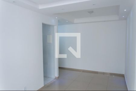 Sala de apartamento para alugar com 3 quartos, 56m² em Irajá, Rio de Janeiro