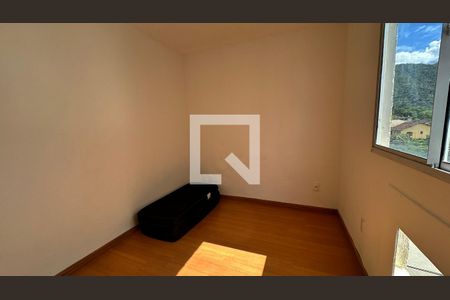 Quarto 1 de apartamento para alugar com 2 quartos, 60m² em Vargem Pequena, Rio de Janeiro