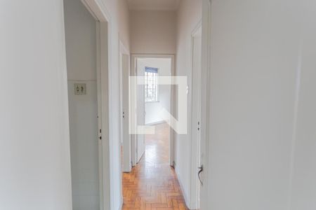 Corredor de apartamento para alugar com 4 quartos, 120m² em Lourdes, Belo Horizonte