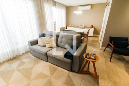 Casa de Condomínio à venda com 4 quartos, 126m² em Jardim Monte Kemel, São Paulo