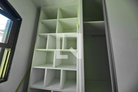 Quarto 2 de casa para alugar com 3 quartos, 160m² em Vila Antonieta, São Paulo