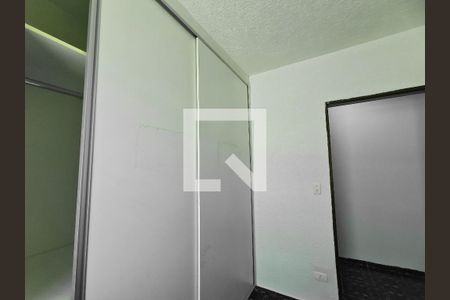 Quarto 2 de casa para alugar com 3 quartos, 160m² em Vila Antonieta, São Paulo