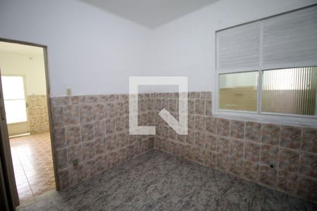 Quarto 1 de casa para alugar com 2 quartos, 62m² em Olaria, Rio de Janeiro
