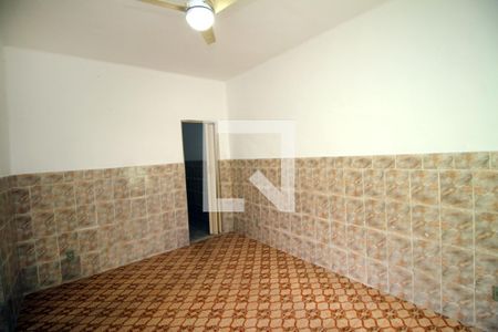 Sala de casa para alugar com 2 quartos, 62m² em Olaria, Rio de Janeiro