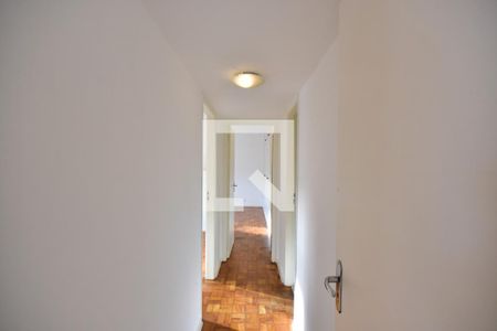 Corredor de apartamento para alugar com 2 quartos, 100m² em Vila Progredior, São Paulo