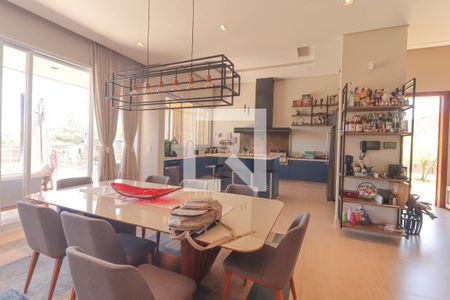 Sala de casa à venda com 4 quartos, 404m² em Vale Azul, Jundiaí
