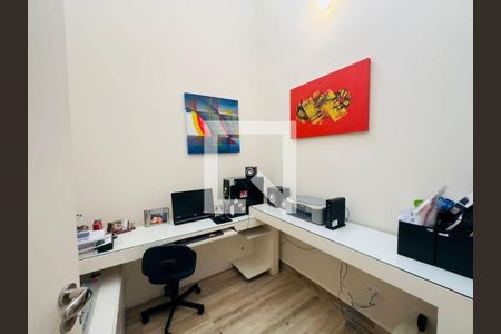 Casa à venda com 3 quartos, 224m² em Horto Santo Antonio, Jundiaí