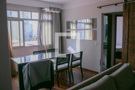 Sala de apartamento à venda com 2 quartos, 86m² em Funcionários, Belo Horizonte