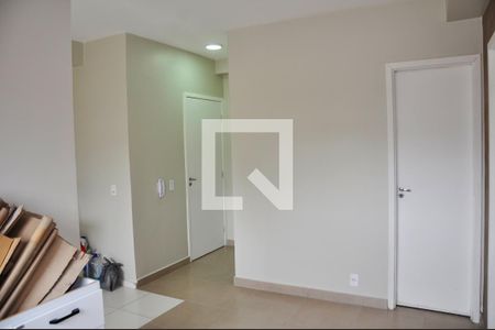 Sala de apartamento para alugar com 2 quartos, 38m² em Jardim Bandeirantes, São Paulo