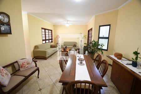 Sala de casa à venda com 3 quartos, 246m² em Parque das Universidades, Campinas