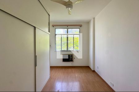 Quarto 1 de apartamento para alugar com 2 quartos, 70m² em Flamengo, Rio de Janeiro