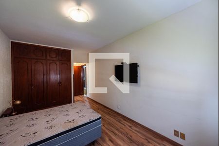 Apartamento para alugar com 3 quartos, 140m² em José Menino, Santos