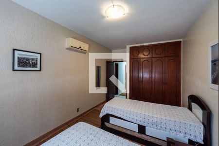 Quarto 1 de apartamento para alugar com 3 quartos, 140m² em José Menino, Santos
