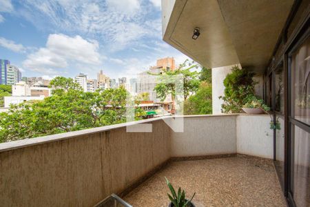 VARANDA de apartamento à venda com 4 quartos, 275m² em Serra, Belo Horizonte