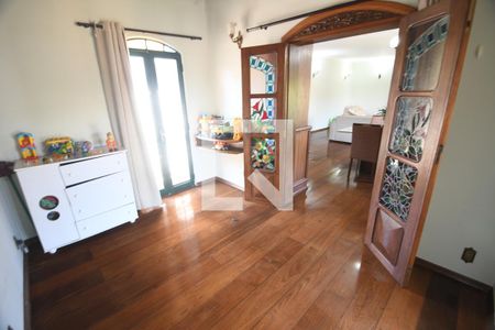 Sala de casa à venda com 3 quartos, 270m² em Parque São Quirino, Campinas