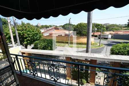 Sala - Vista de casa à venda com 3 quartos, 270m² em Parque São Quirino, Campinas