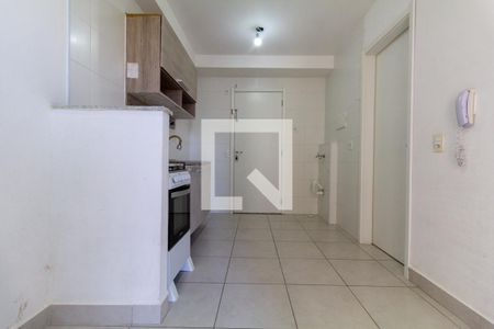 Sala/Cozinha de apartamento para alugar com 1 quarto, 34m² em Vila Penteado, São Paulo