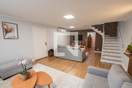 Sala de casa à venda com 4 quartos, 186m² em Cambuci, São Paulo