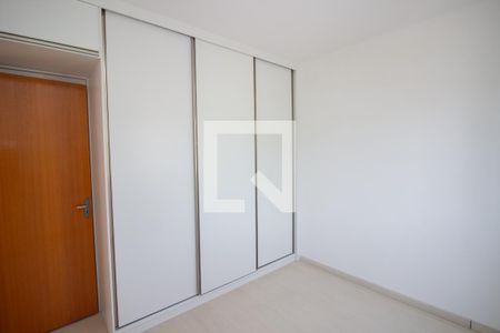Quarto 2 de apartamento à venda com 2 quartos, 63m² em Vale das Orquídeas, Contagem