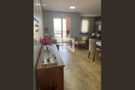 Sala de apartamento à venda com 3 quartos, 70m² em Santo Antônio, Osasco