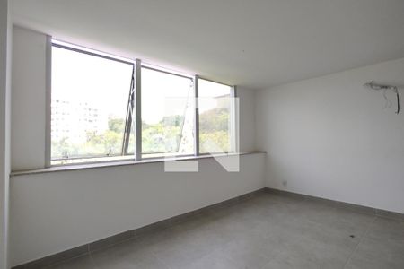 Sala de apartamento para alugar com 1 quarto, 50m² em Tanque, Rio de Janeiro