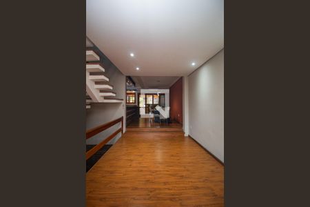 sala de casa para alugar com 3 quartos, 189m² em Espírito Santo, Porto Alegre