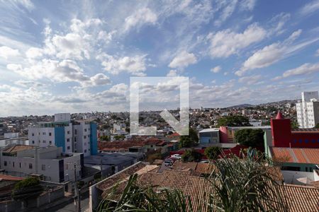 Vista da varanda da sala de apartamento à venda com 3 quartos, 69m² em Santa Amelia, Belo Horizonte