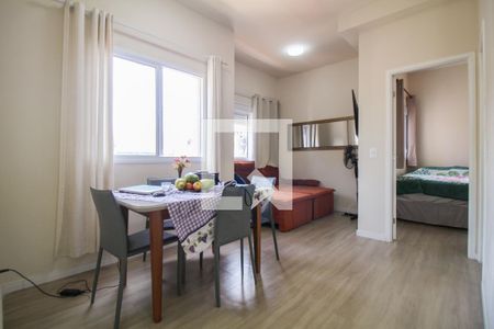 Sala / Cozinha de apartamento para alugar com 1 quarto, 35m² em Mooca, São Paulo