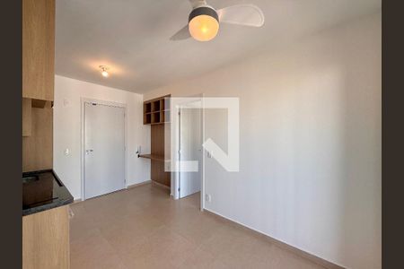 Sala  de apartamento para alugar com 1 quarto, 27m² em Campo Belo, São Paulo