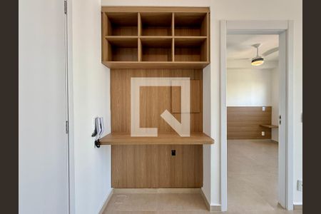 Sala/Cozinha de apartamento para alugar com 1 quarto, 27m² em Campo Belo, São Paulo