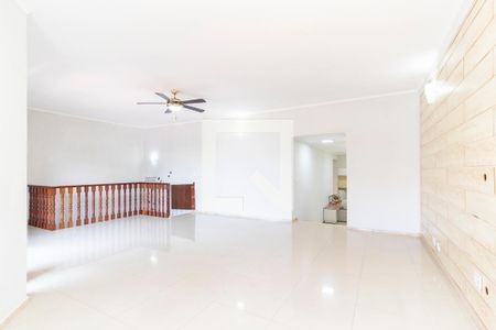 Sala de casa para alugar com 3 quartos, 130m² em Itaquera, São Paulo
