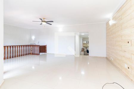 Sala de casa para alugar com 3 quartos, 130m² em Itaquera, São Paulo
