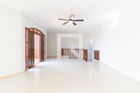 Sala de casa para alugar com 3 quartos, 130m² em Itaquera, São Paulo