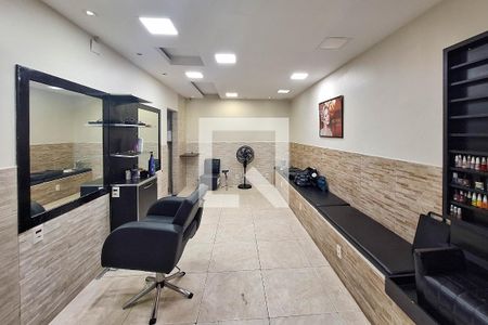 Sala 1 de casa à venda com 2 quartos, 300m² em Barreto, Niterói