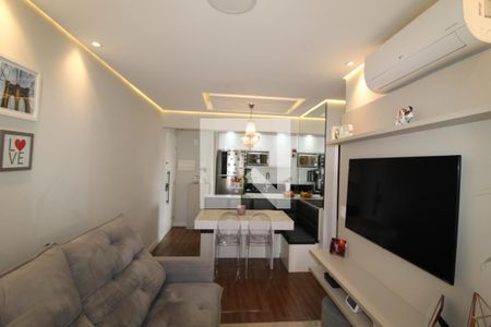 Sala / Cozinha / Área de Serviço de apartamento à venda com 2 quartos, 52m² em Jardim das Laranjeiras, São Paulo