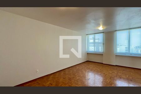 Sala de apartamento à venda com 2 quartos, 117m² em Cerqueira César, São Paulo