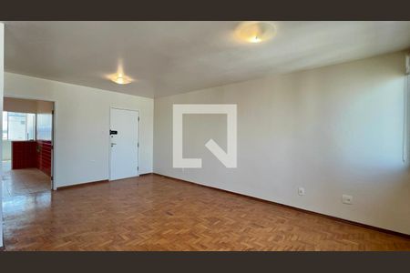 Sala de apartamento à venda com 2 quartos, 117m² em Cerqueira César, São Paulo