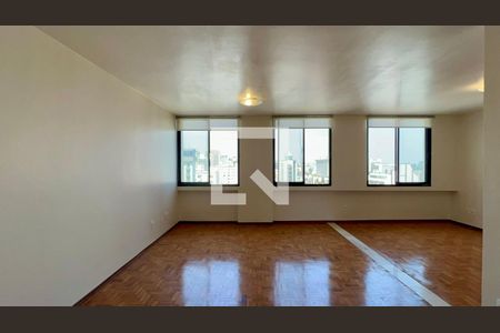 Sala de apartamento à venda com 2 quartos, 117m² em Cerqueira César, São Paulo