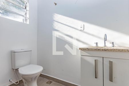 Banheiro de casa para alugar com 2 quartos, 40m² em Jardim Seckler, São Paulo