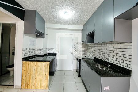 Sala/Cozinha de apartamento para alugar com 2 quartos, 33m² em Vila Graciosa, São Paulo