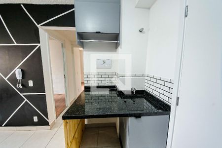 Sala/Cozinha de apartamento para alugar com 2 quartos, 33m² em Vila Graciosa, São Paulo