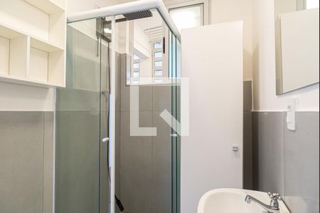 Banheiro de apartamento para alugar com 1 quarto, 55m² em Bela Vista, São Paulo