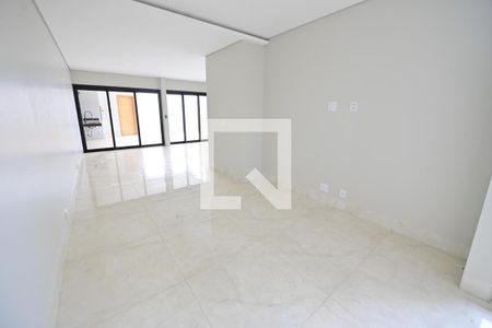 Casa para alugar com 3 quartos, 280m² em Setor Faicalville, Goiânia