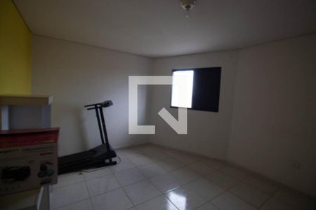 Quarto 1 de casa para alugar com 2 quartos, 75m² em Vila Paiva , São Paulo