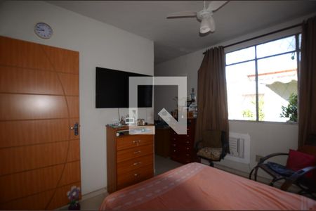 Quarto 1 Suite de casa para alugar com 2 quartos, 220m² em Marechal Hermes, Rio de Janeiro