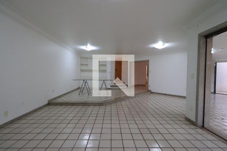 Sala de casa para alugar com 5 quartos, 610m² em Centro, Ribeirão Preto
