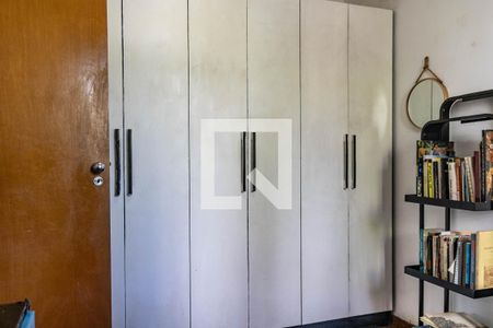 Quarto 1 de apartamento para alugar com 3 quartos, 90m² em Estoril, Belo Horizonte
